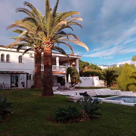 Villa Tranquilla Estepona Bagian luar foto