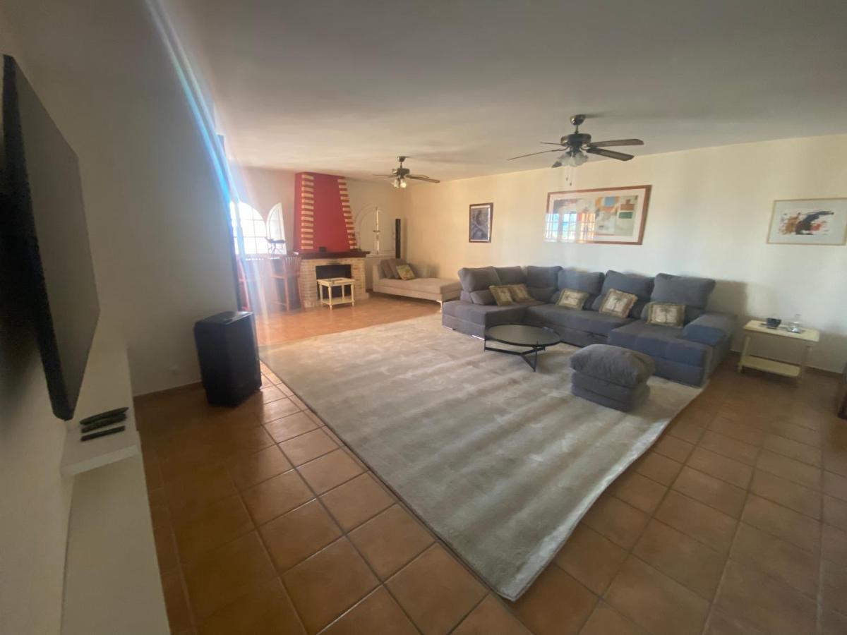 Villa Tranquilla Estepona Bagian luar foto