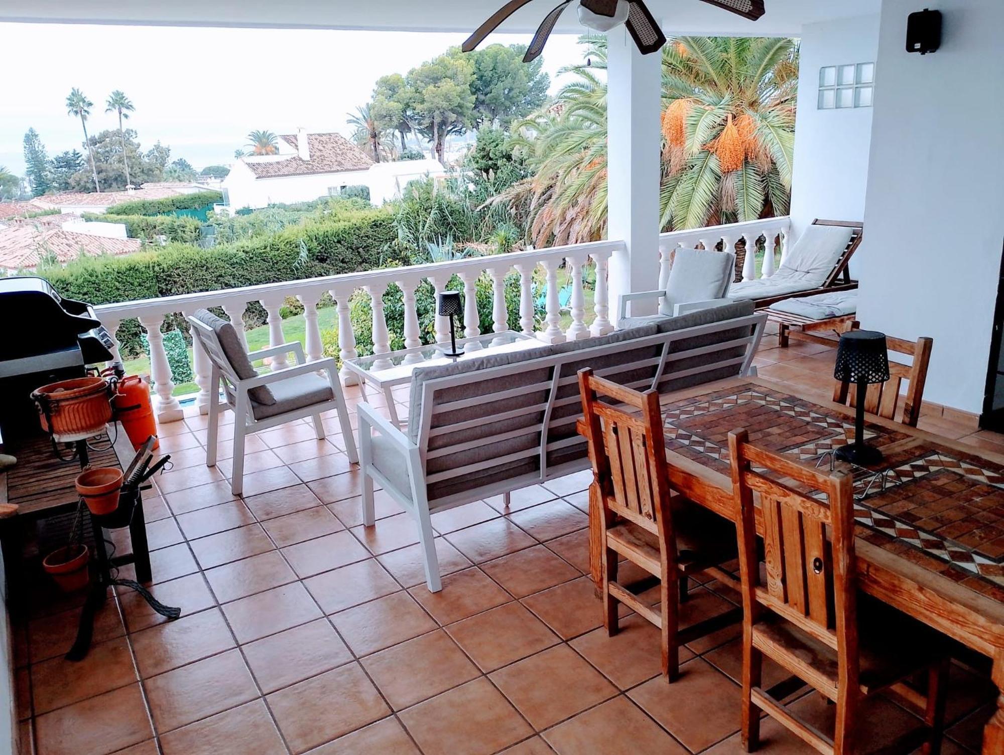 Villa Tranquilla Estepona Bagian luar foto