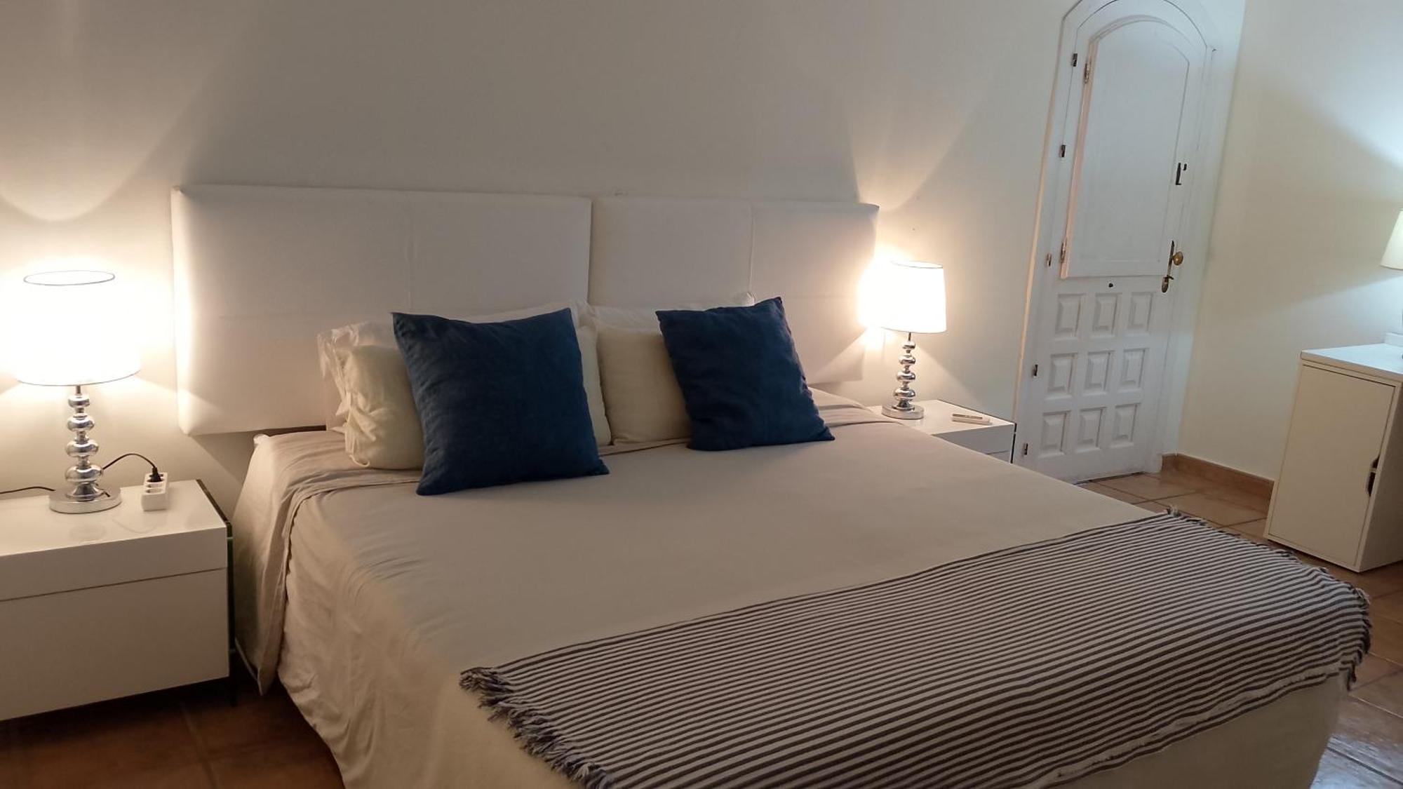 Villa Tranquilla Estepona Bagian luar foto