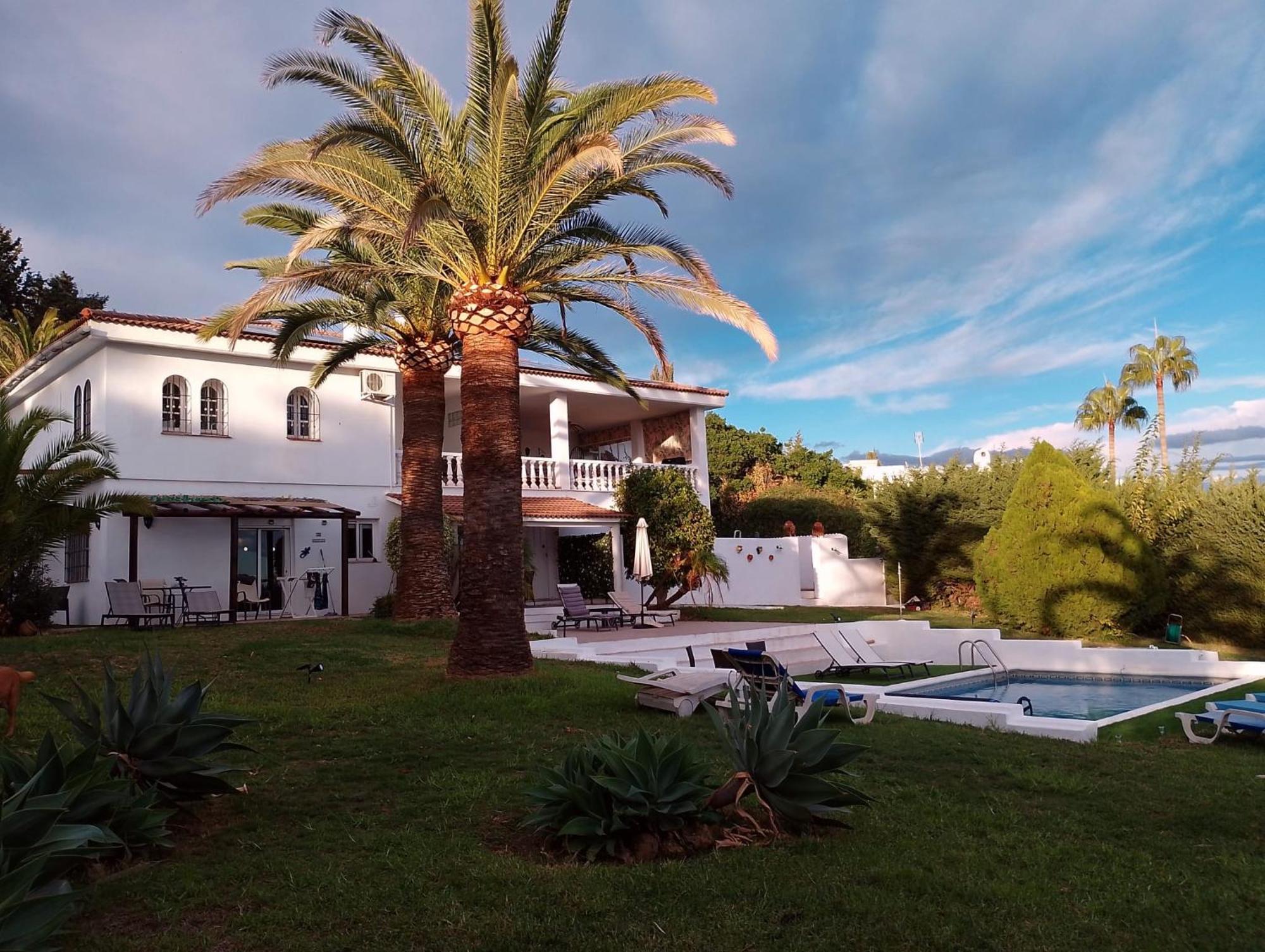 Villa Tranquilla Estepona Bagian luar foto