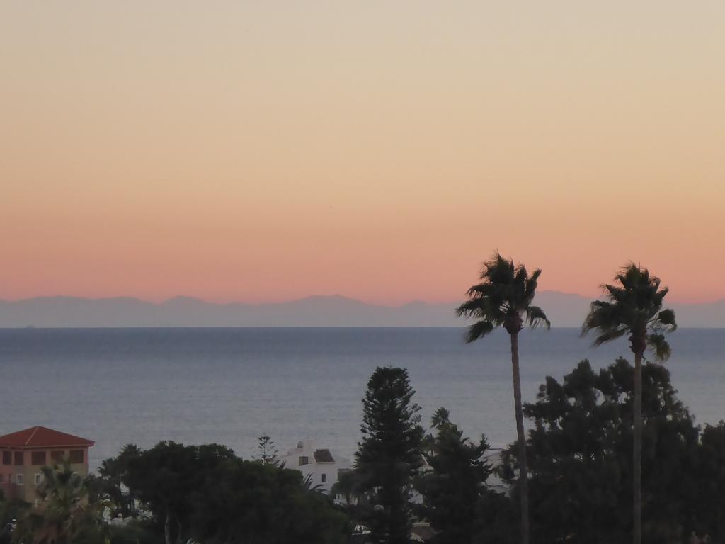 Villa Tranquilla Estepona Bagian luar foto