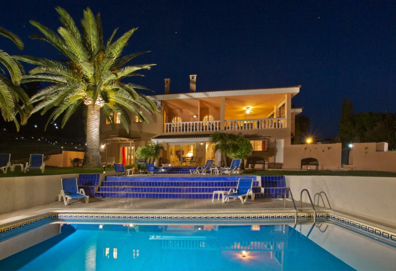 Villa Tranquilla Estepona Bagian luar foto