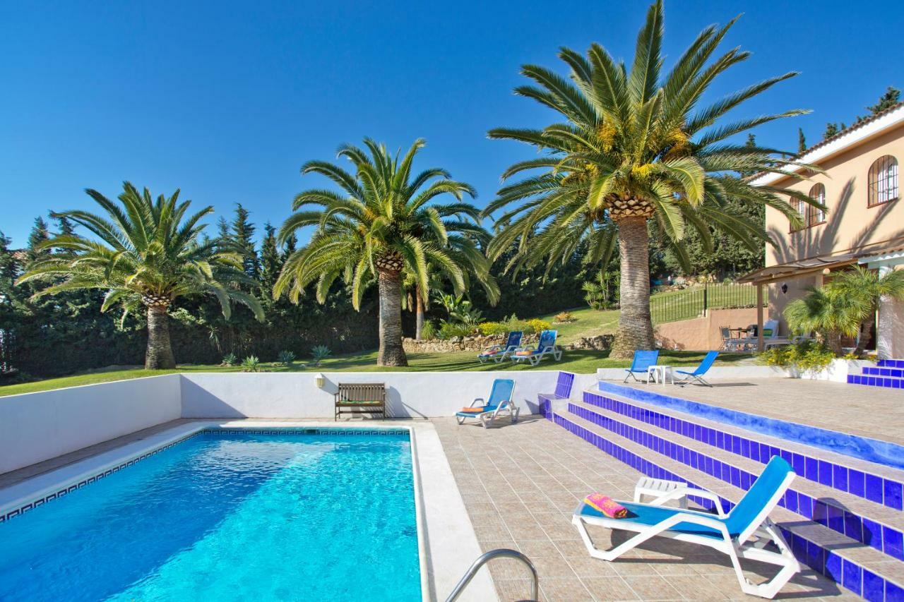 Villa Tranquilla Estepona Bagian luar foto