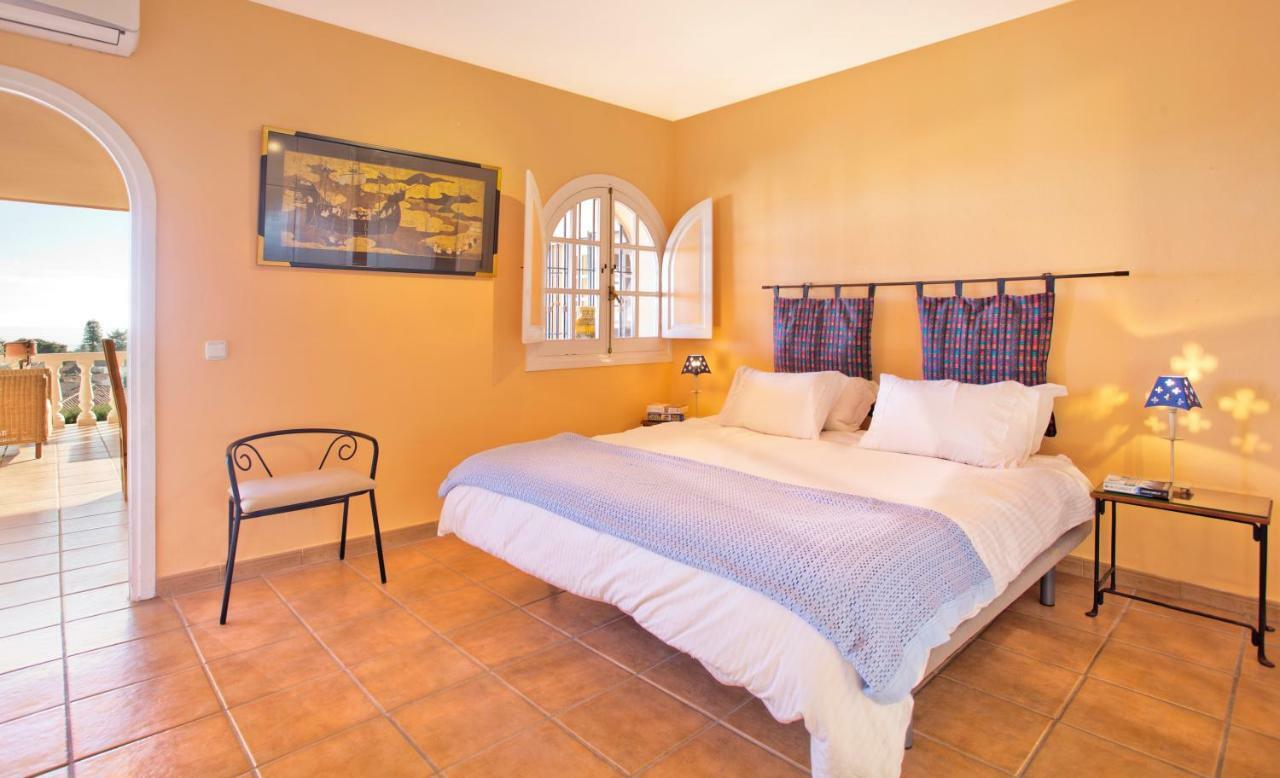 Villa Tranquilla Estepona Bagian luar foto